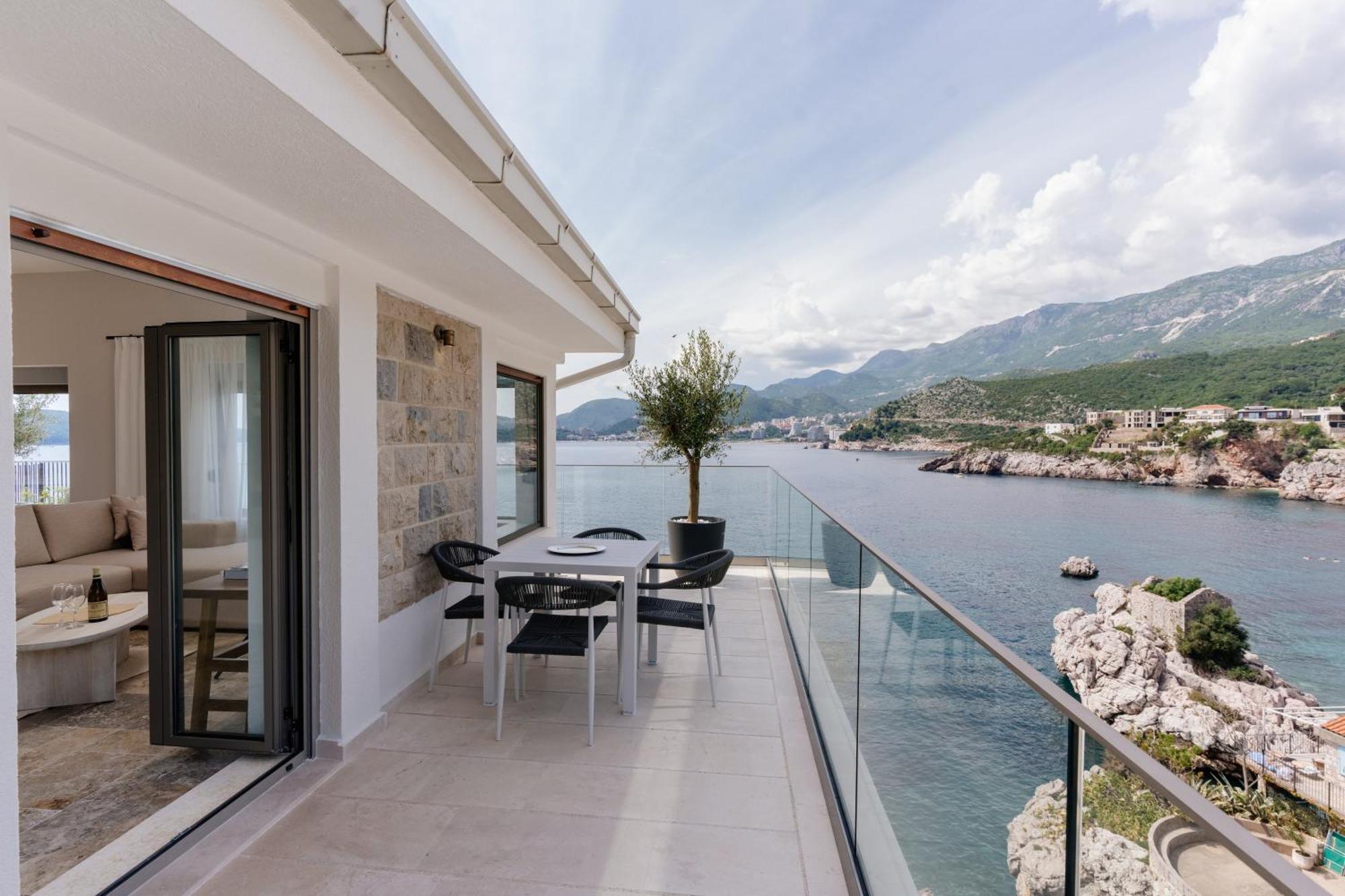 Blanche Cliff Apartments Sveti Stefan Eksteriør billede