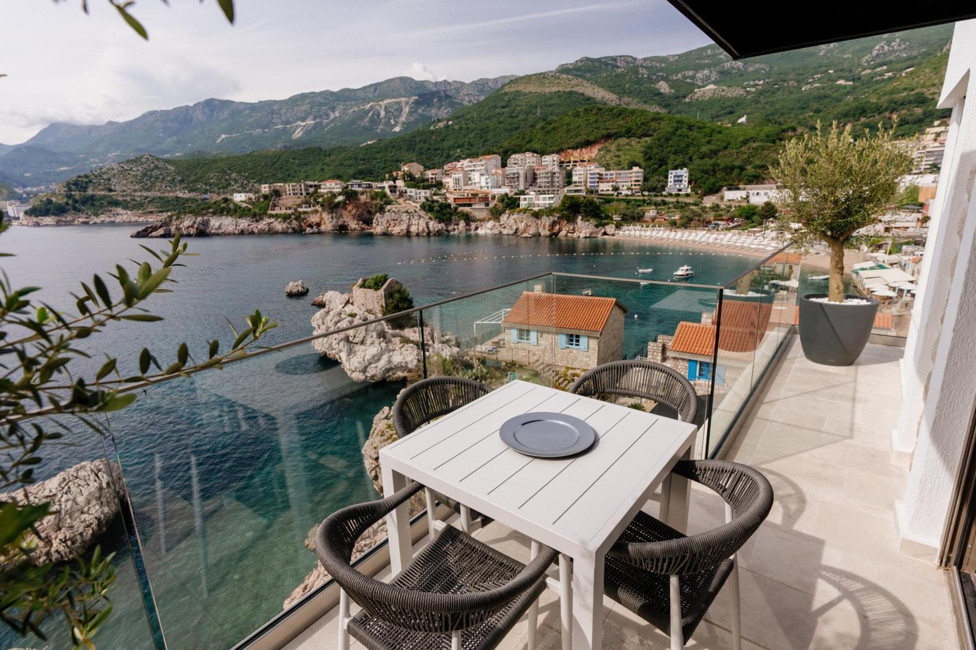 Blanche Cliff Apartments Sveti Stefan Eksteriør billede
